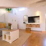 Atelier Lakota Nyaraló