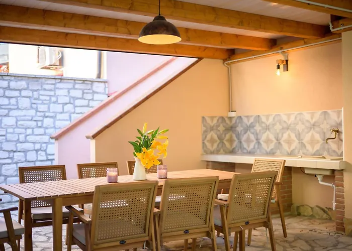 펜션 Atelier Lakota 브르토니글라